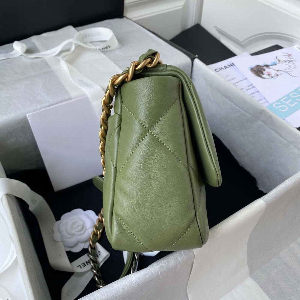 Chanel 19 26 cm