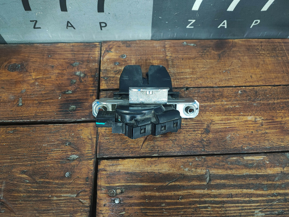 Замок крышки багажника Chery Tiggo 4 18-нв Б/У Оригинал T216305110