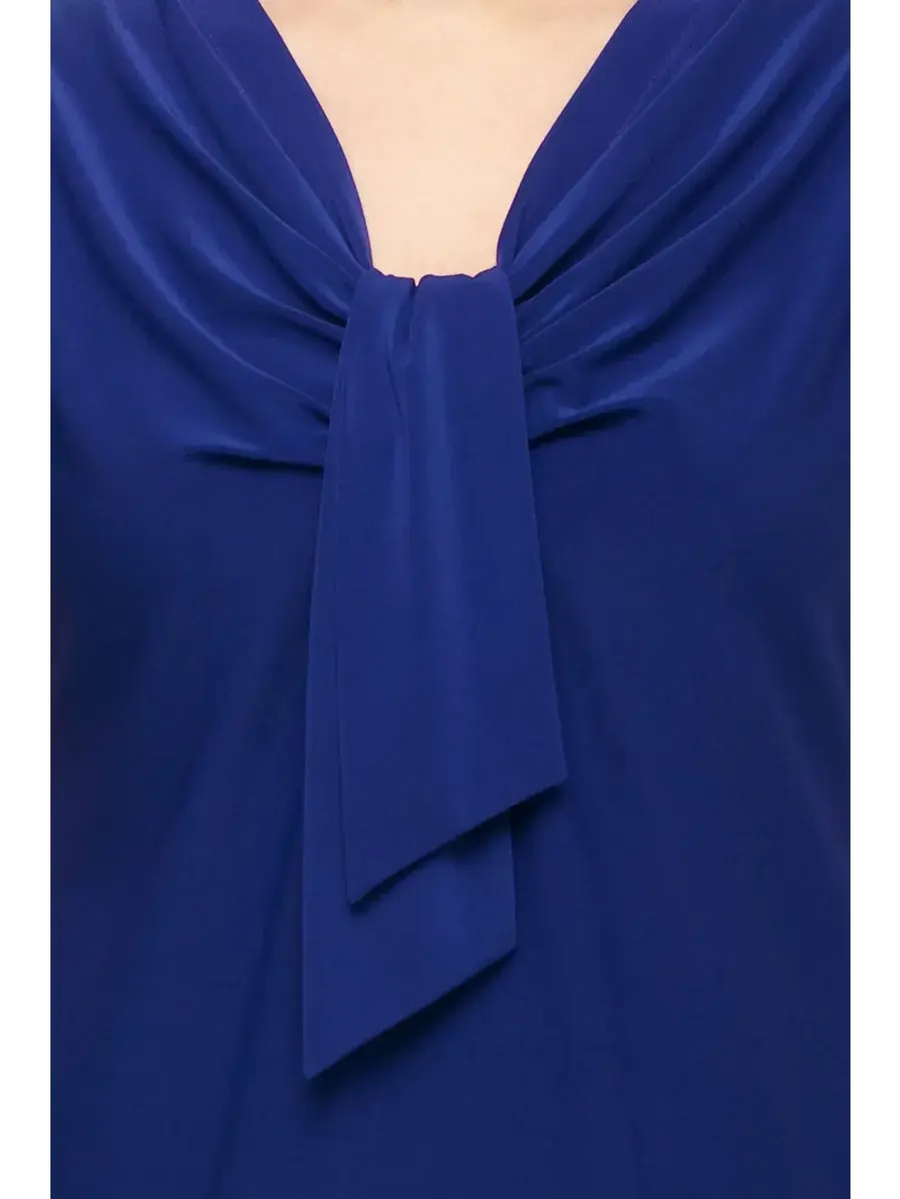 Футболка с галстуком