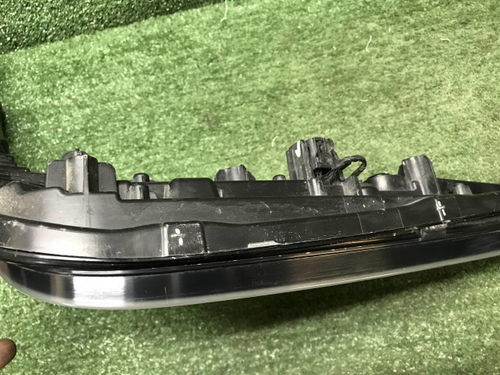 ДХО правый Hongqi E-HS9 (2020-н.в.)