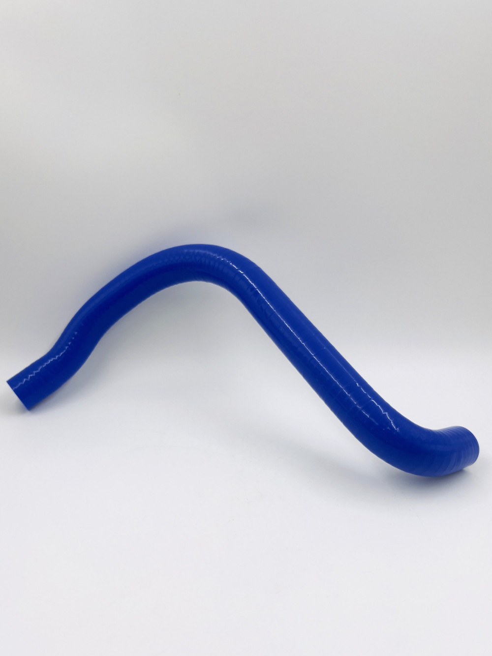 Патрубки радиатора Лада Веста ДВС 1.8л Р4М 16-кл силикон синий 2 шт