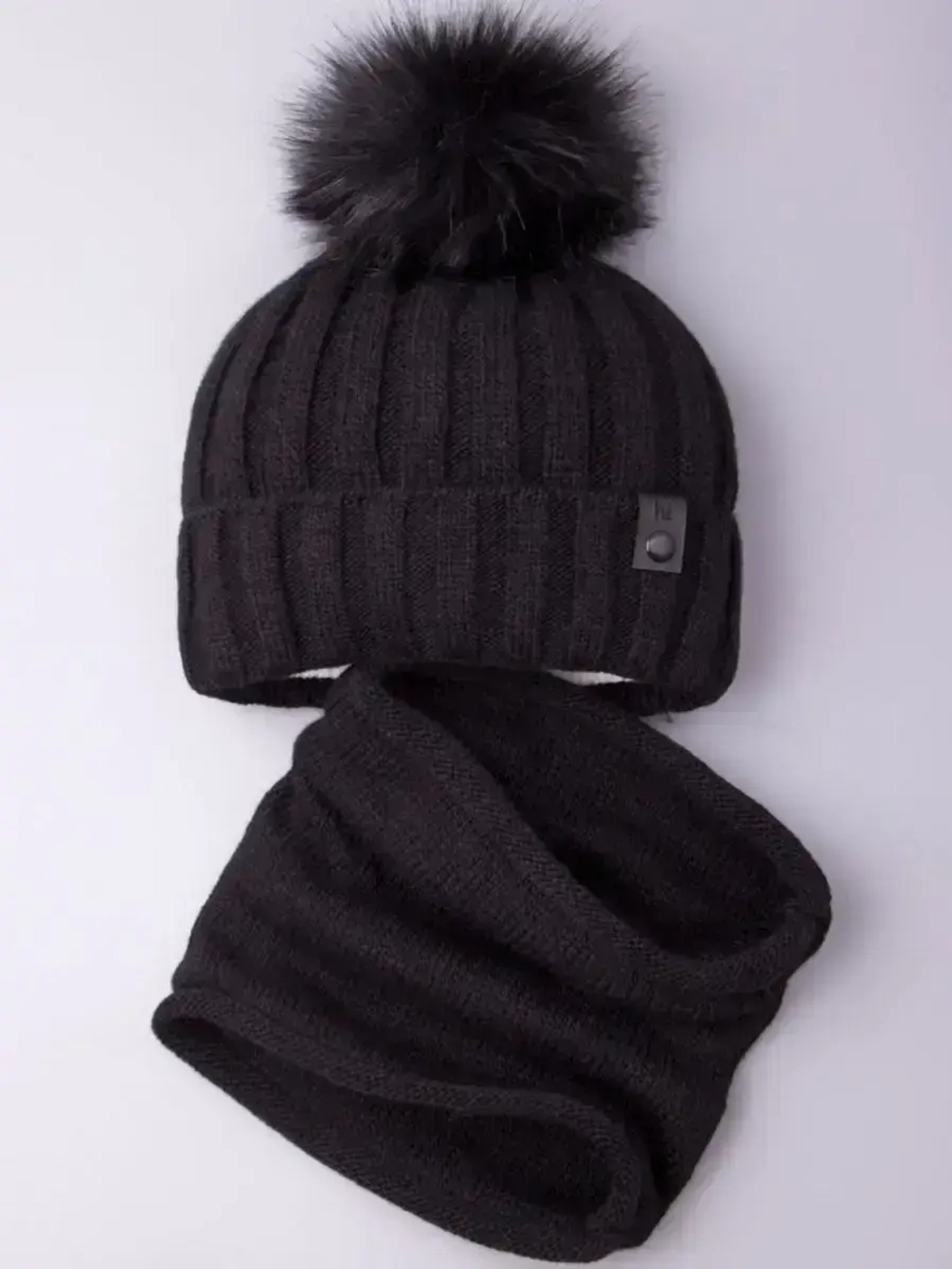 Шапка детская зимняя вязаная с помпоном и снуд