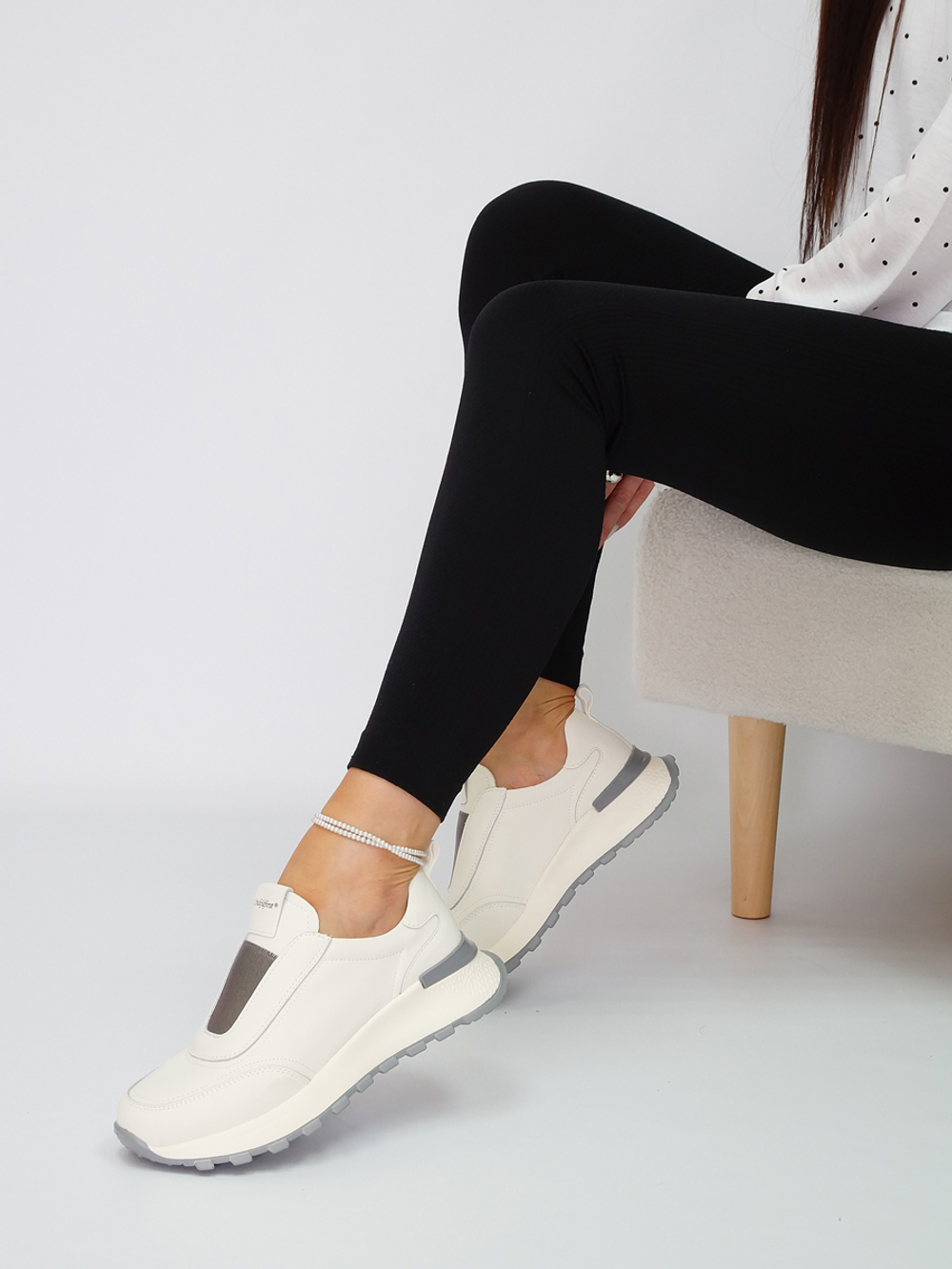 Кроссовки женские демисезонные