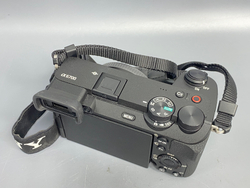 Sony A6700 8100 кадров