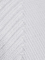 Чепчик для девочки вязаный на завязках на осень