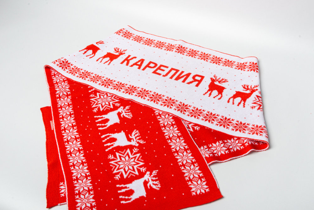 Вязаный шарф с карельскими узорами "Карелия"