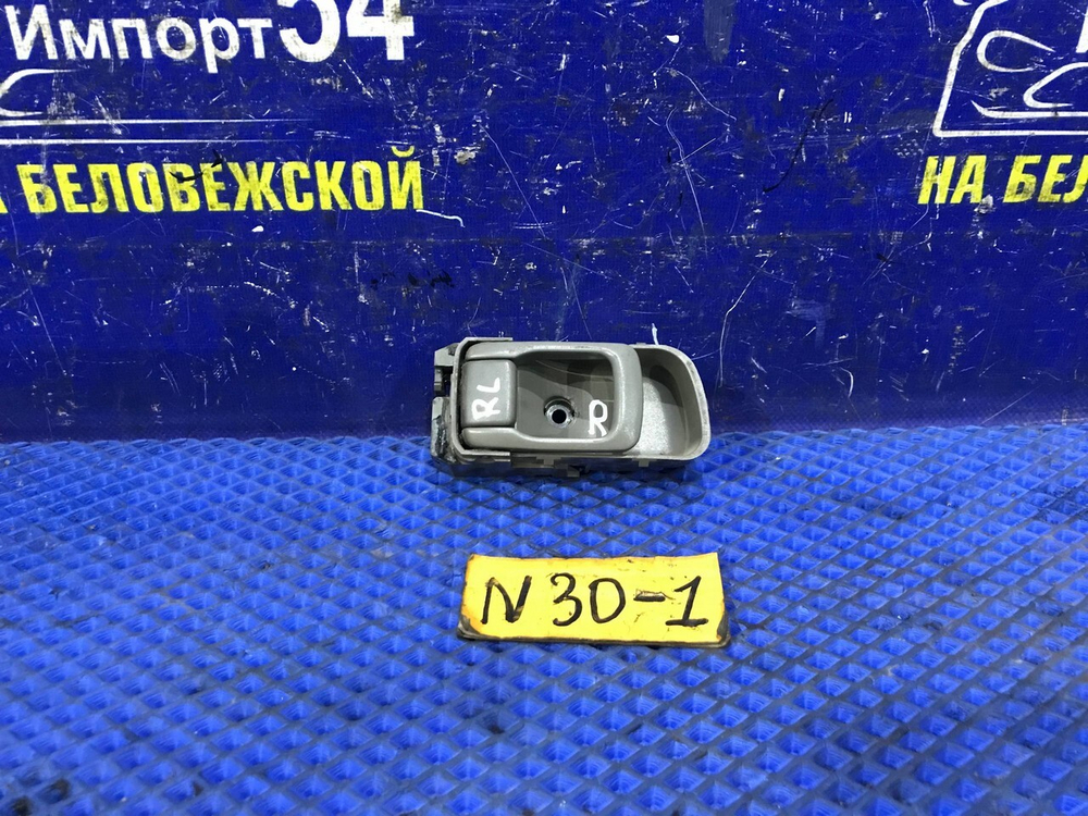 Ручка двери задней левой салонная NISSAN R’NESSA 1999