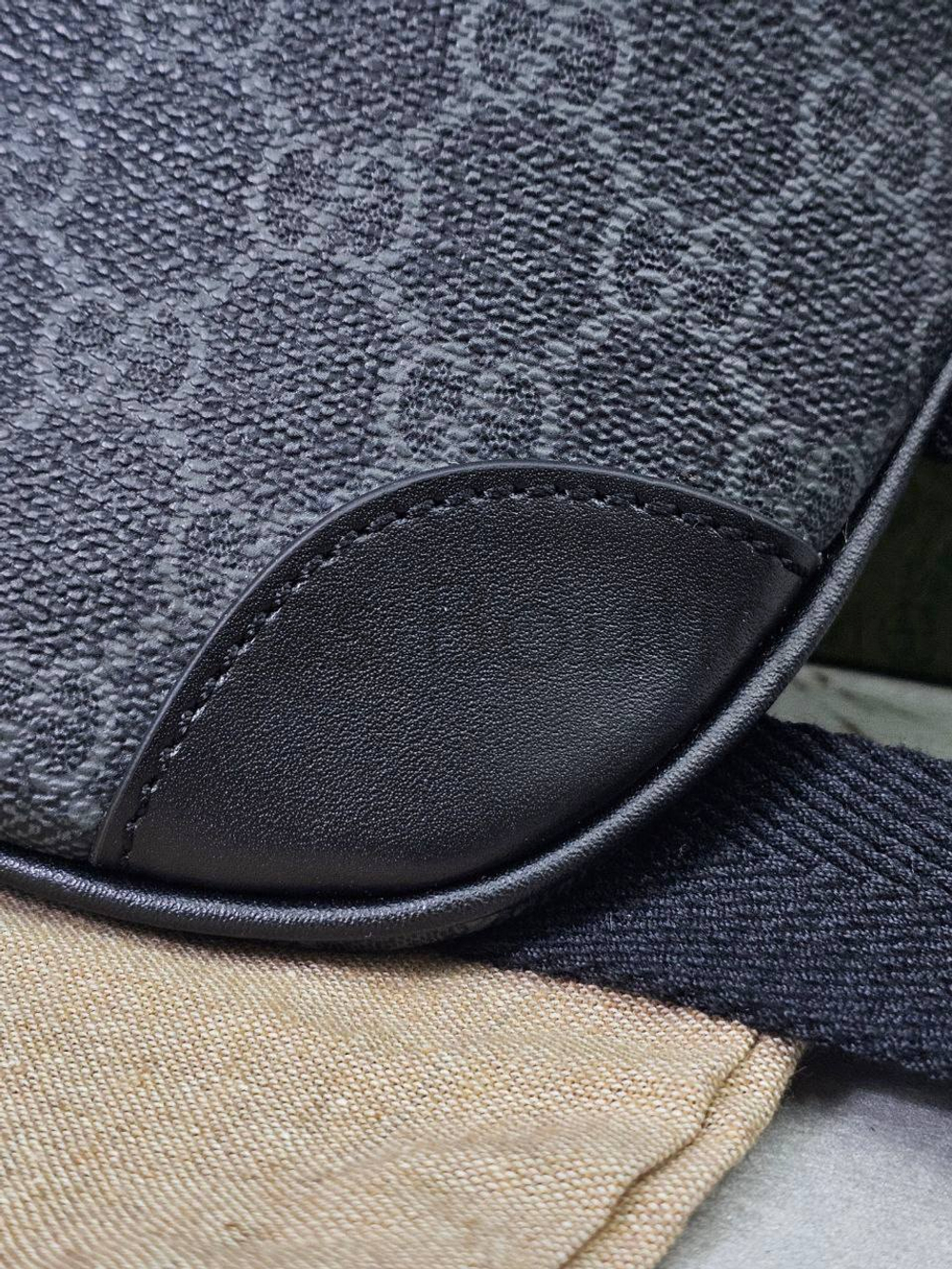 Мужская поясная сумка Gucci Belt Small черного цвета