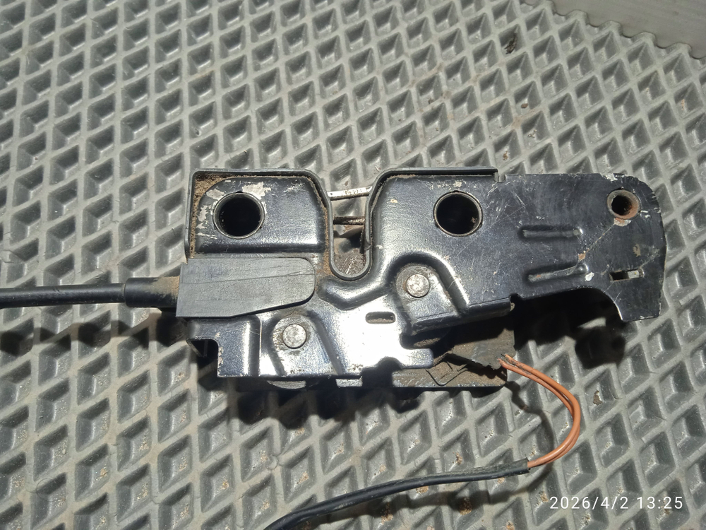 Замок капота Шкода Октавия А5 1.4 BUD Б/У
