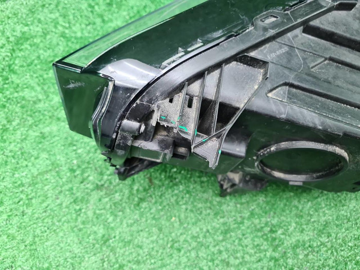 Фара правая Geely Monjaro (2021-н.в.) LED