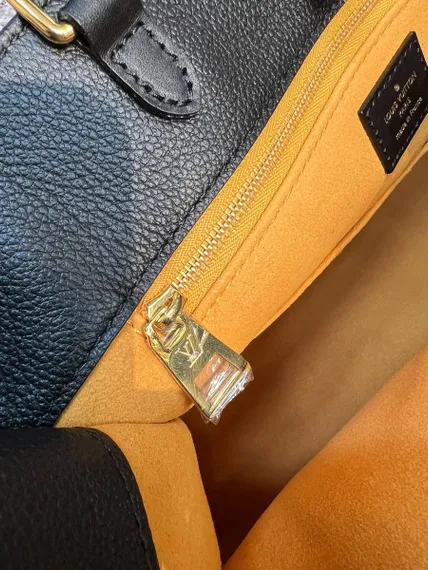 Сумка Louis Vuitton Onthego черный