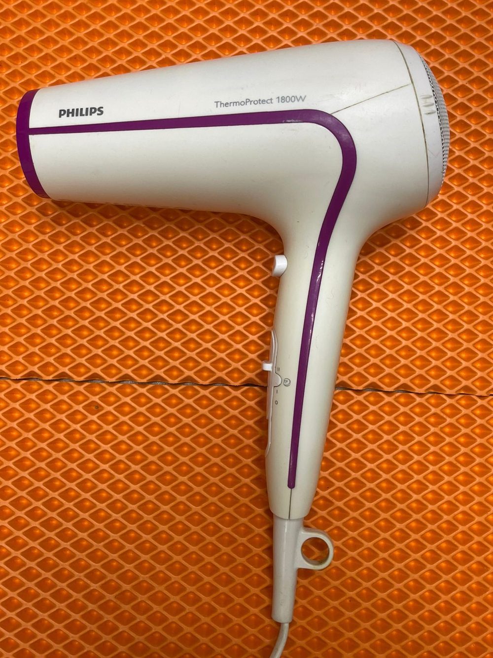 Фен для волос Philips HP8229/60