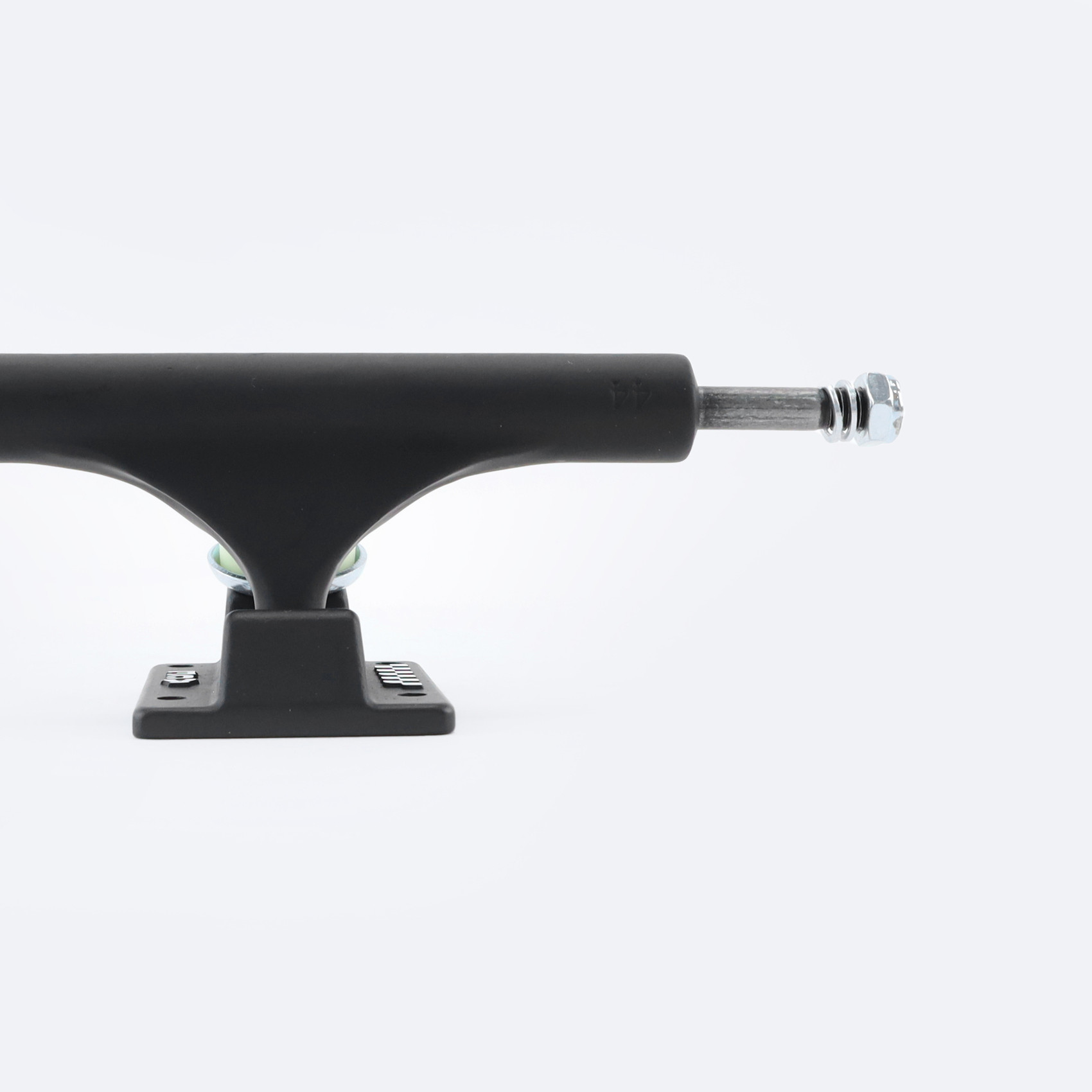 Подвески Ace Trucks Classic (matte black) артикул:gN1Ejoppj-FDw3XgOOV103 - купить в магазине Дайс