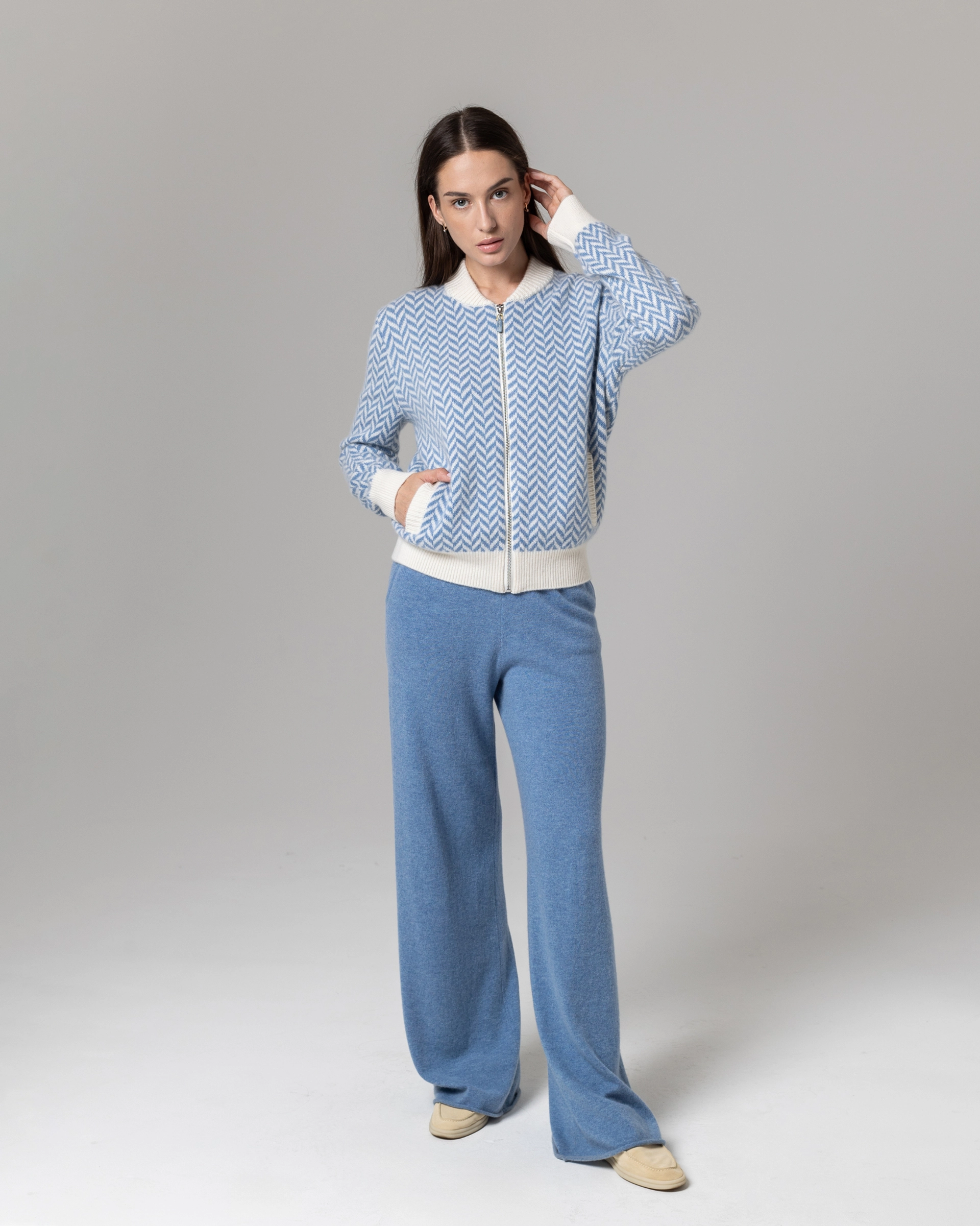 Кашемировый бомбер