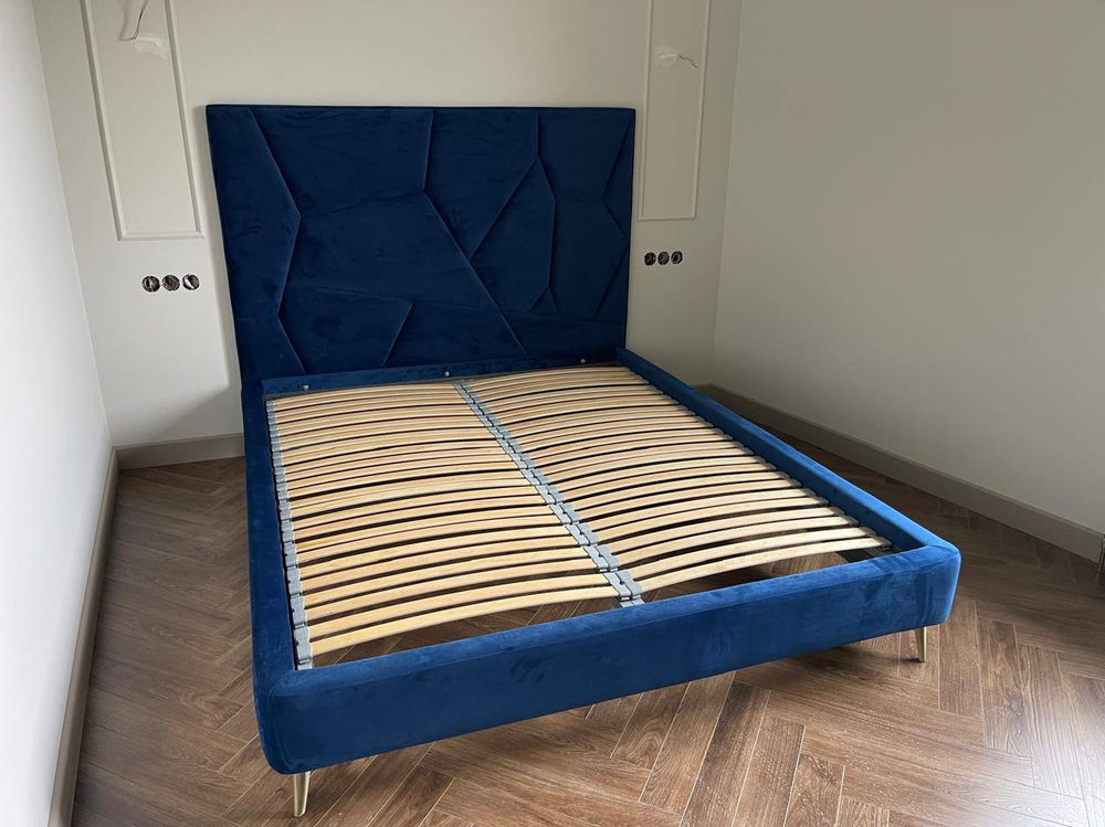 Двуспальная кровать Геометрия