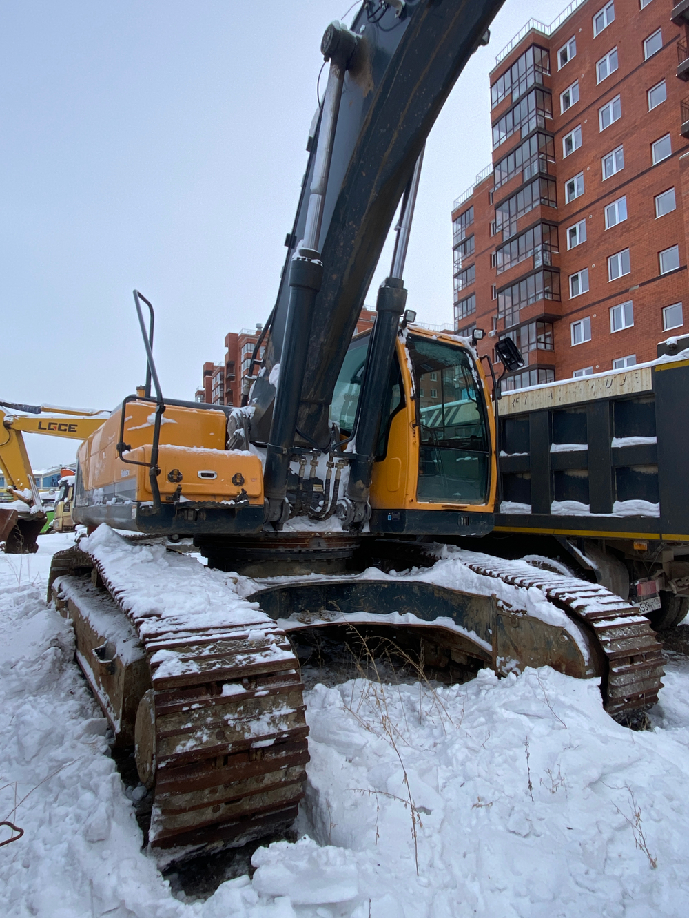 Hyundai R380 Экскаватор R380LC-9SH (Дизельный, 11,2 л, 265 л.с., АТ)