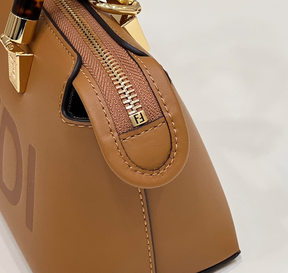 Fendi By The Way Mini 20 cm