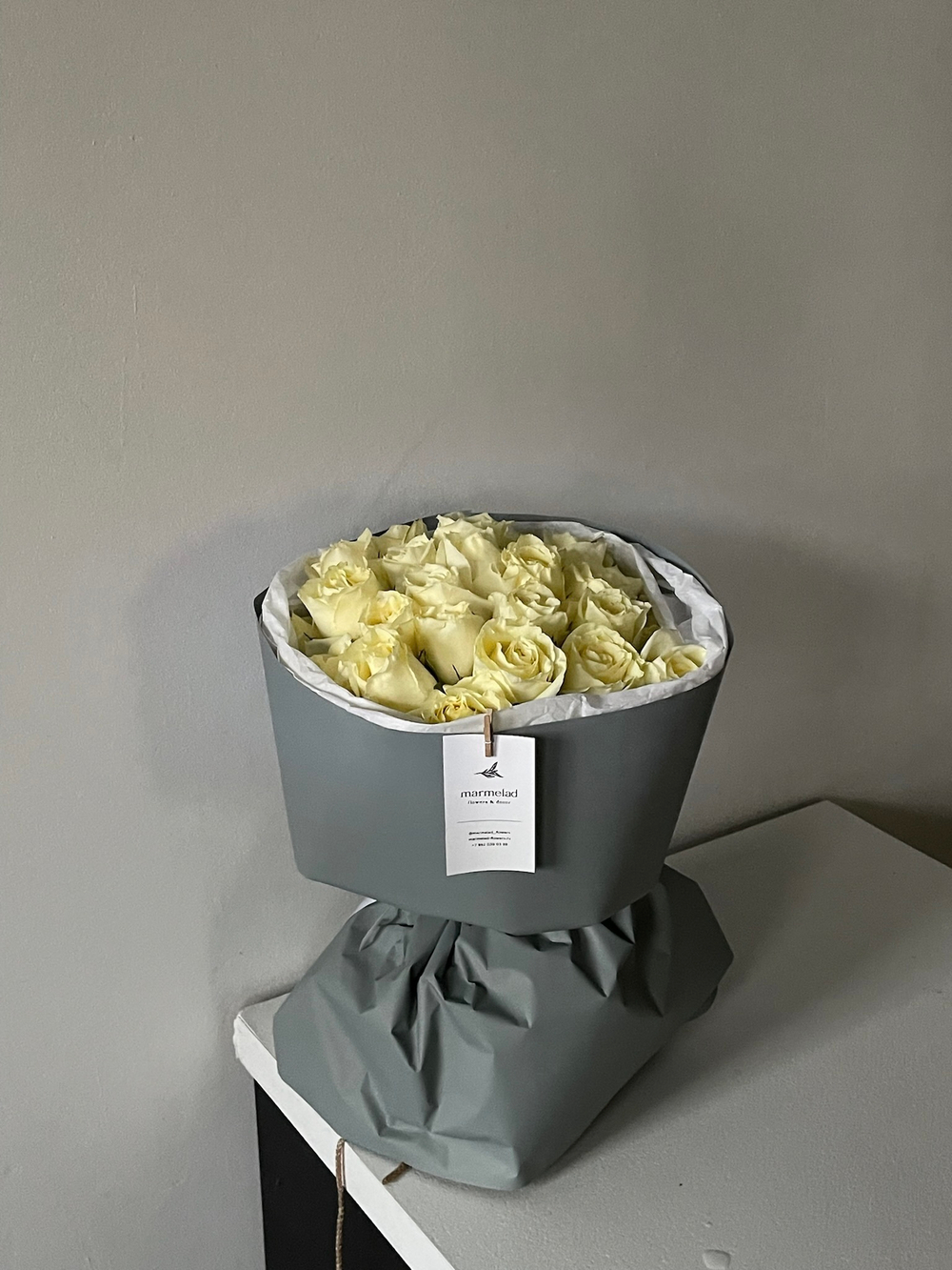 Букет из белой одноголовой розы 40 см