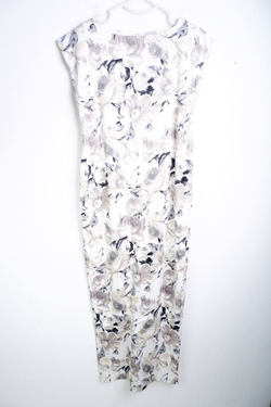 Платье Aleksandra Kazakova цветочное, маркировка M, визуально на 46 размер, новое