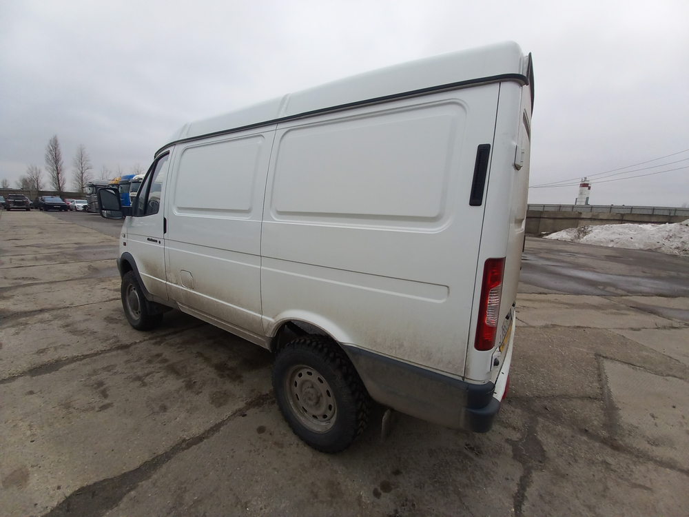 GAZ SOBOL Цельнометаллический 27527 (Бензиновый, 2,7 л, 107 л.с, 4WD)