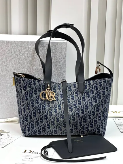 Сумка Dior Toujours Жаккард Denim Dior Oblique синего цвета