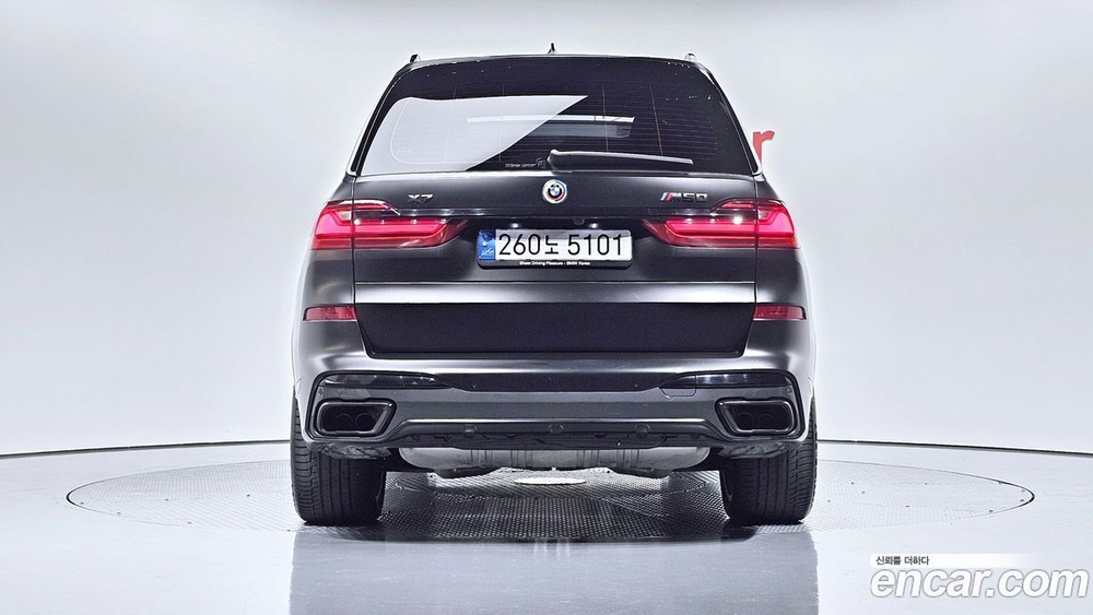 BMW X7 (G07) M50i 6-и местный (07.2022)