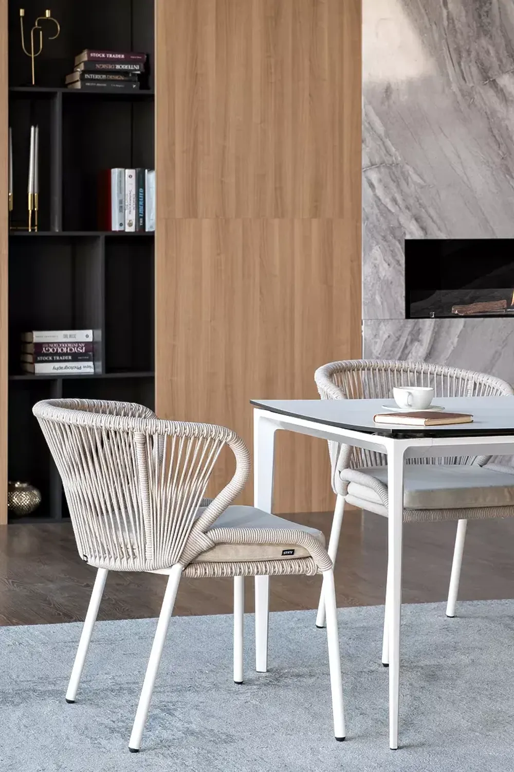 "Малага" обеденная группа на 4 персоны со стульями "Милан", каркас белый, роуп бежевый