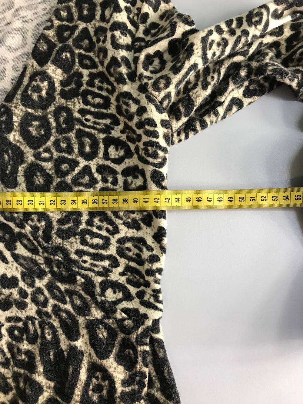 Платье на запах для яркого образа , визуально на 48/50 размер