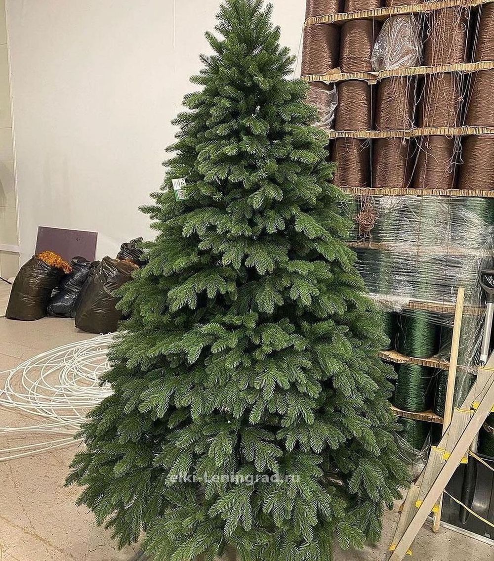 Искусственная ель «Барнелло» (литая хвоя) 210 см / 2.1 м