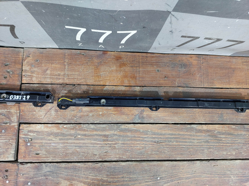 Подсветка левой подножки Mercedes GLE (C292) 15-19 Б/У Оригинал A1669060901