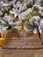 Заснеженная елка с гирляндой встроенной «Saint Paul» (Литая+пвх) 240 см / 2,4 м