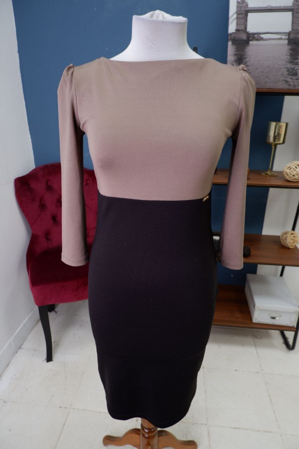 Платье Explosion для офиса 42/44 размер