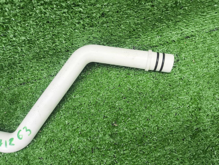 Горловина бачка омывателя Chery Arrizo 8 (22-нв)