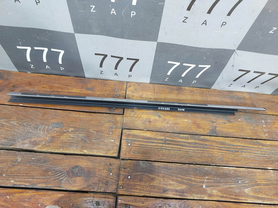 Накладка стекла переднего левого Grand Cherokee WK2 10-22 Б/У Оригинал 55399291AE