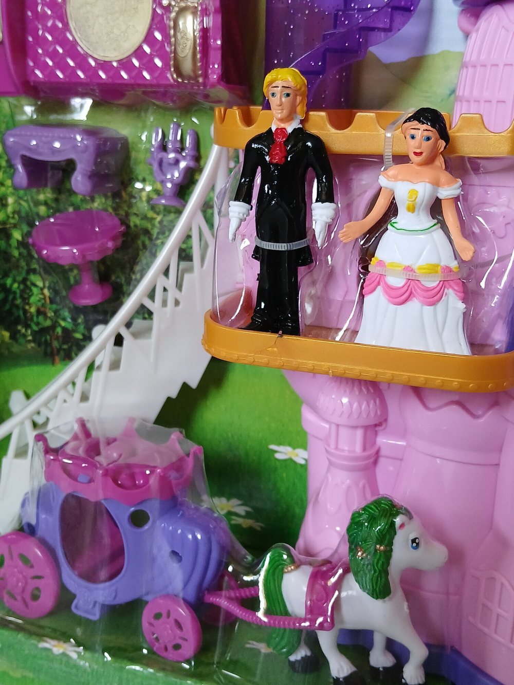 Игровой домик "Волшебный замок" 29020-SG, для кукол, с мебелью, пластик, 35 см, 5-7 лет