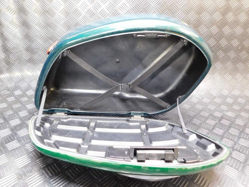 Кофр боковой правый Kawasaki Vulcan 1500 Classic Tourer VNT50G 050863