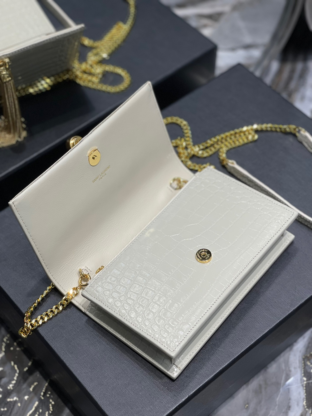 Saint Laurent Kate Chain Wallet 19 cm