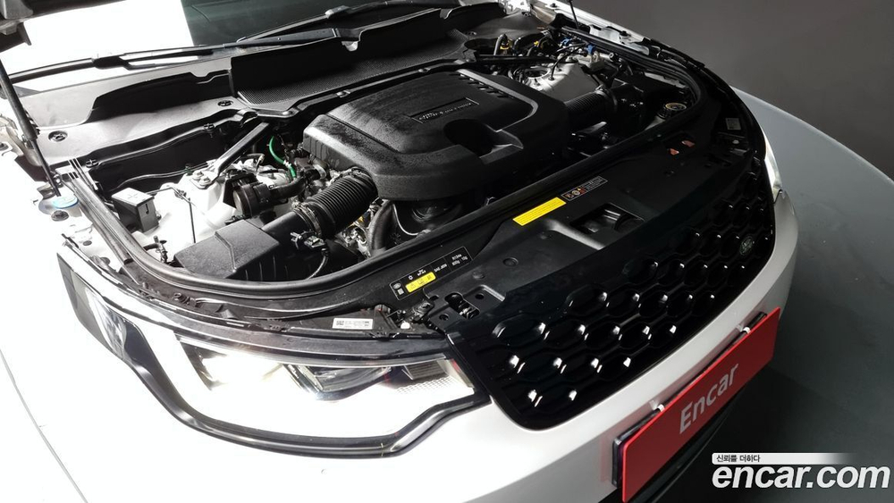 Land Rover Discovery 5 D300 HSE (03.2022)
