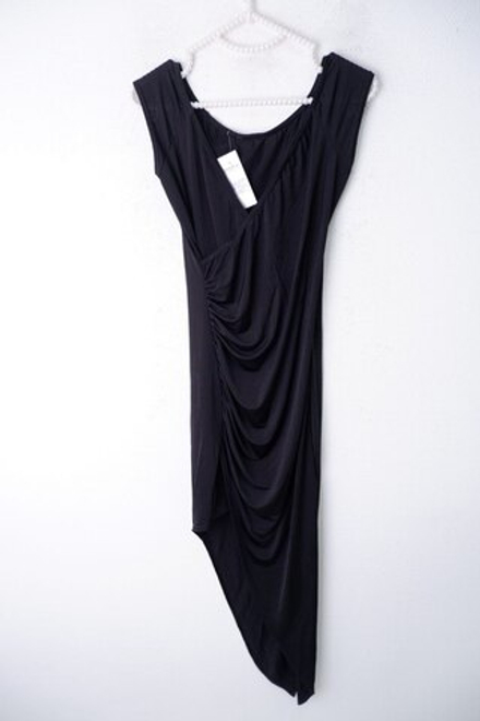 Платье ассиметричное 42 размер