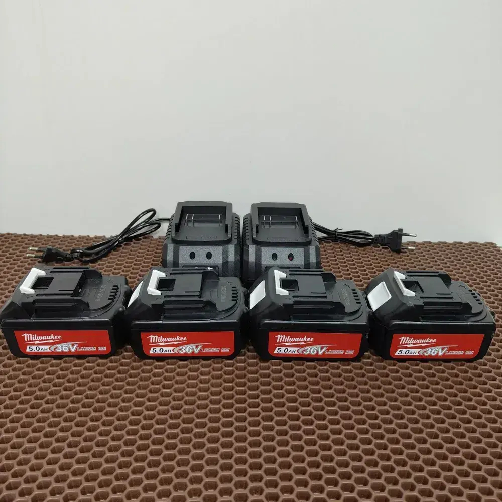 Набор аккумуляторного инструмента Milwaukee 6в1