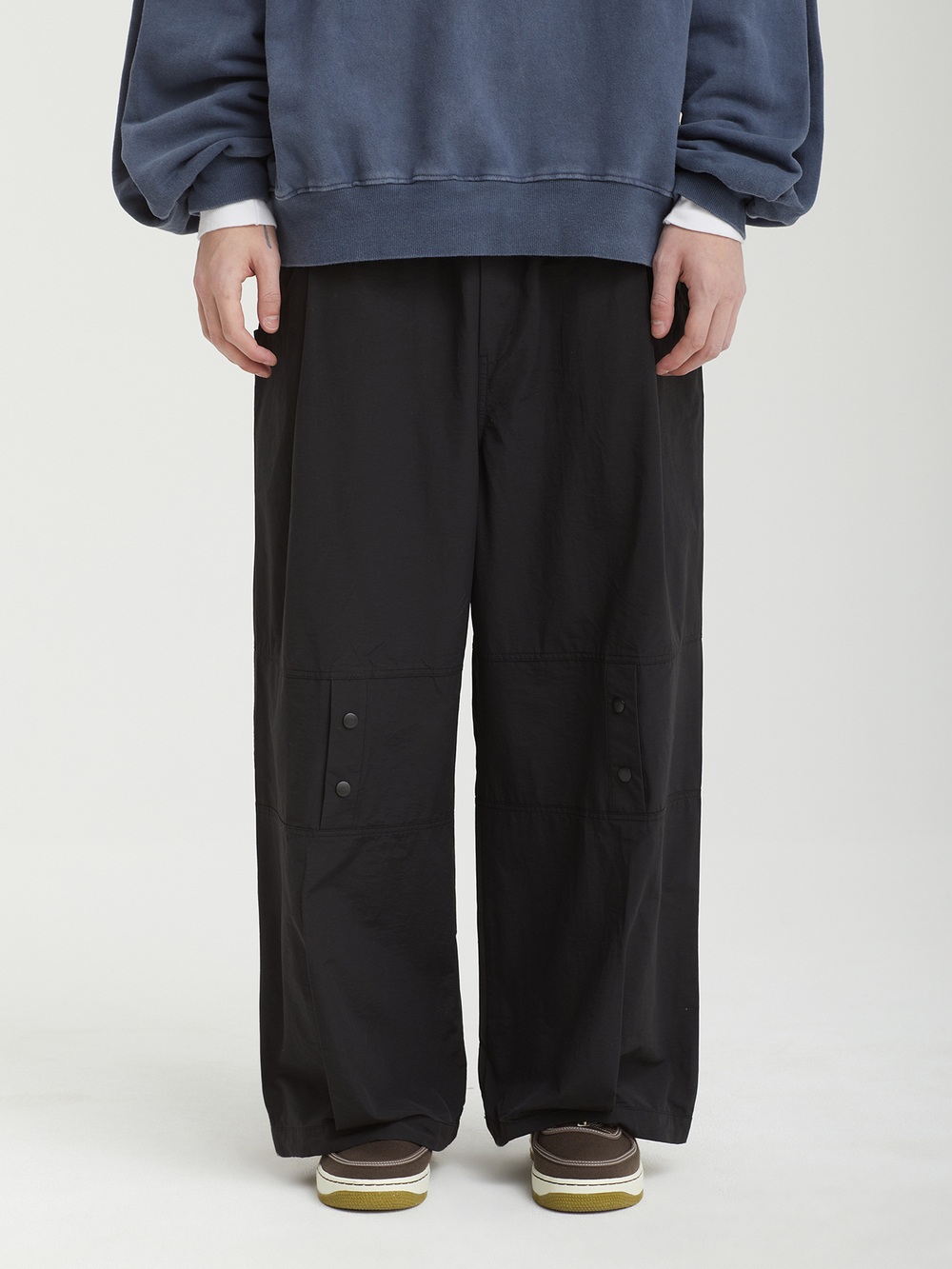 Брюки Perky Button Knee Wide