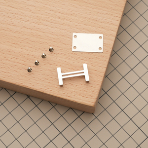 Маленькая пряжка под ремешок 17 мм а-ля HERMES, цвет серебро, материал нержавеющая сталь