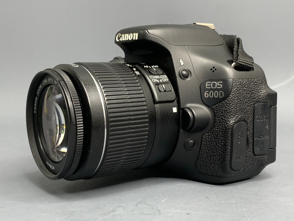Canon 600D kit 18-55mm IS ll 50 кадров
