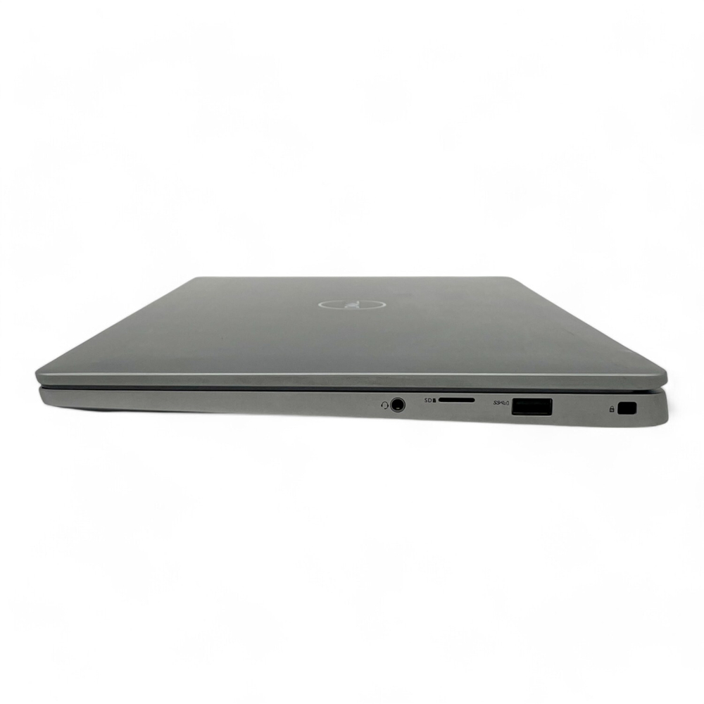 Latitude 7400