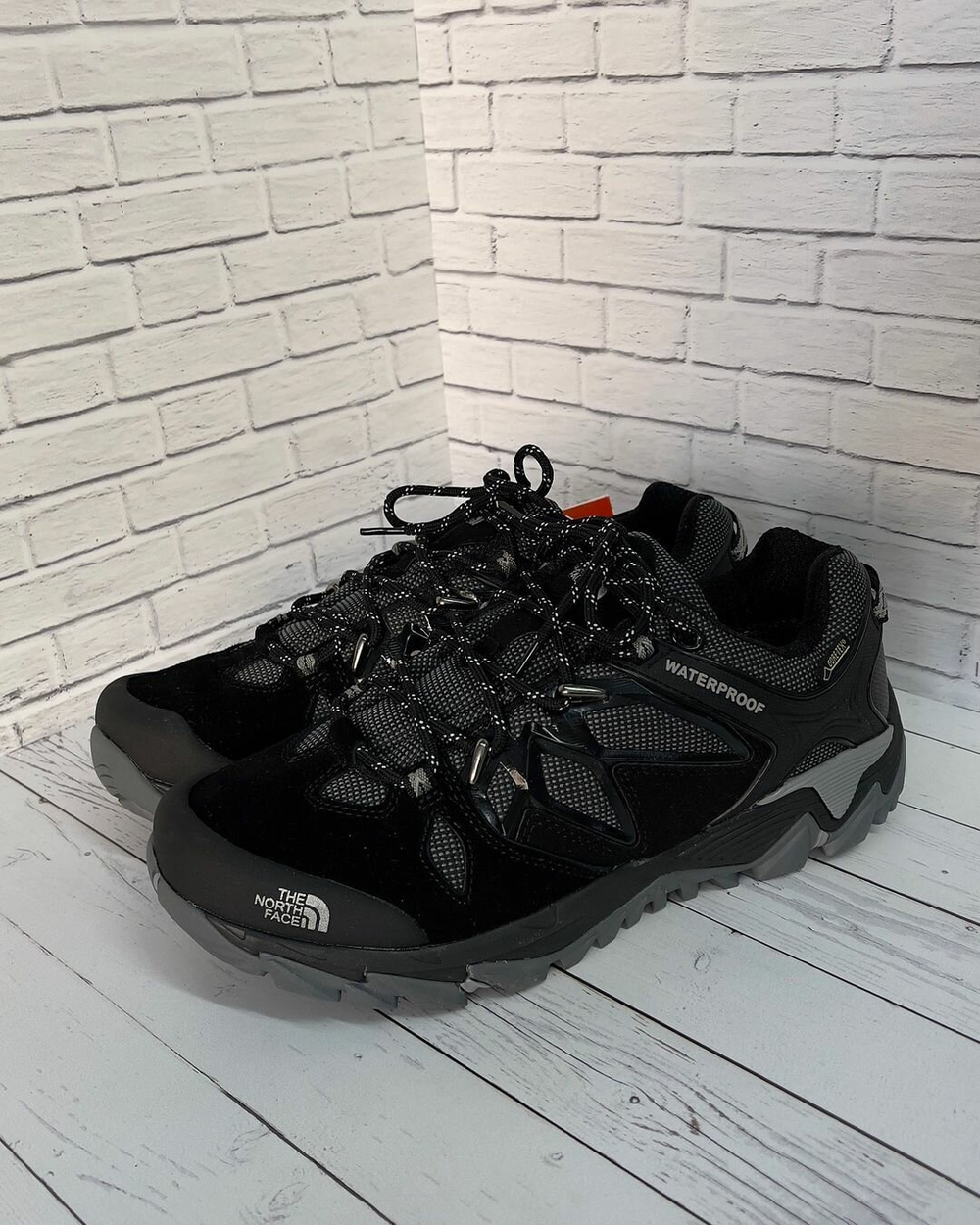 Кроссовки The North Face