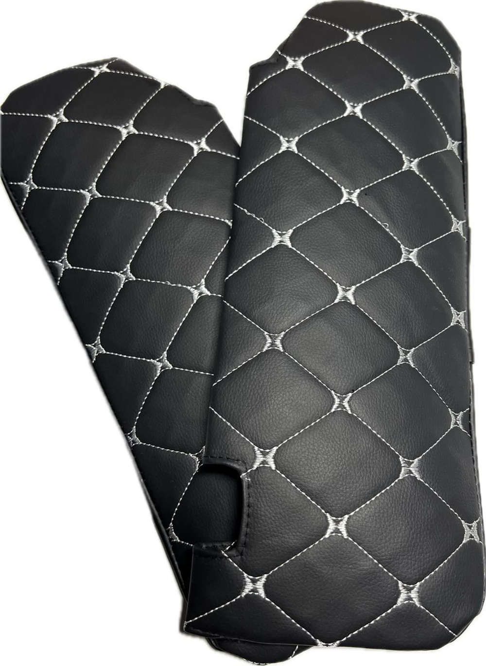 Чехлы на козырьки ЛАДА Ларгус, РЕНО Логан, Дастер, Сандеро (белая нить Бабочка)