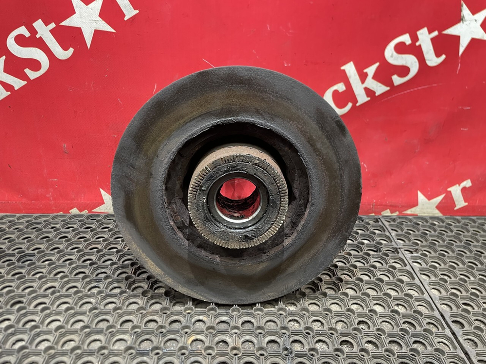 Ступица передняя 2016г.