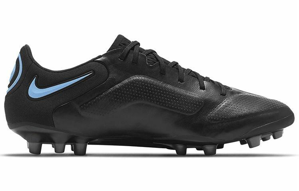 Кроссовки Nike Legend Essential