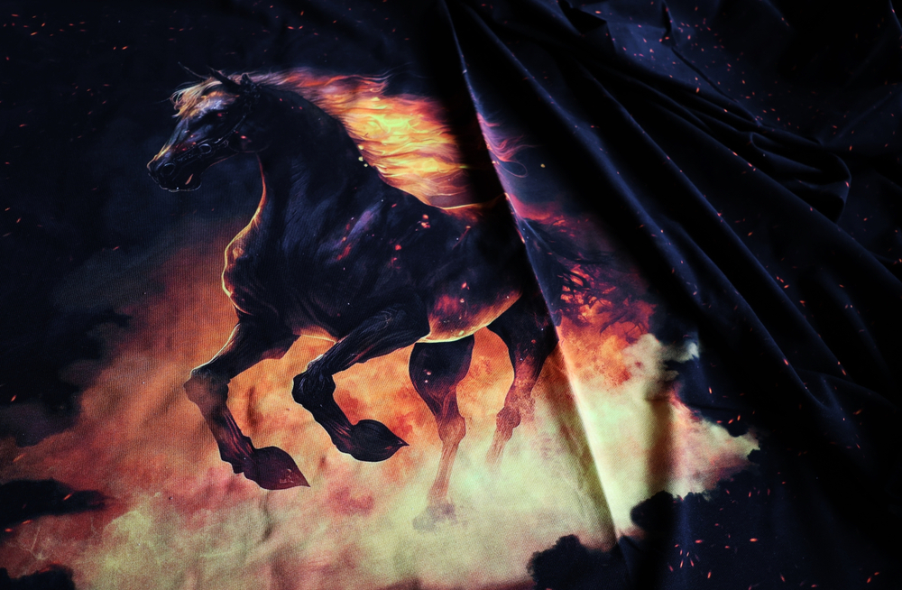 ОГНЕННЫЙ КОНЬ - Кулирка с лайкрой, компакт пенье (ДЖ66 Маша) (к2 дырочка от кромки 10см, полочка задета)