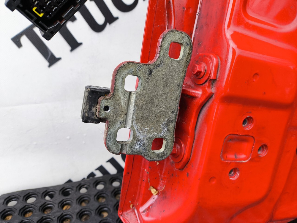 Дверь правая